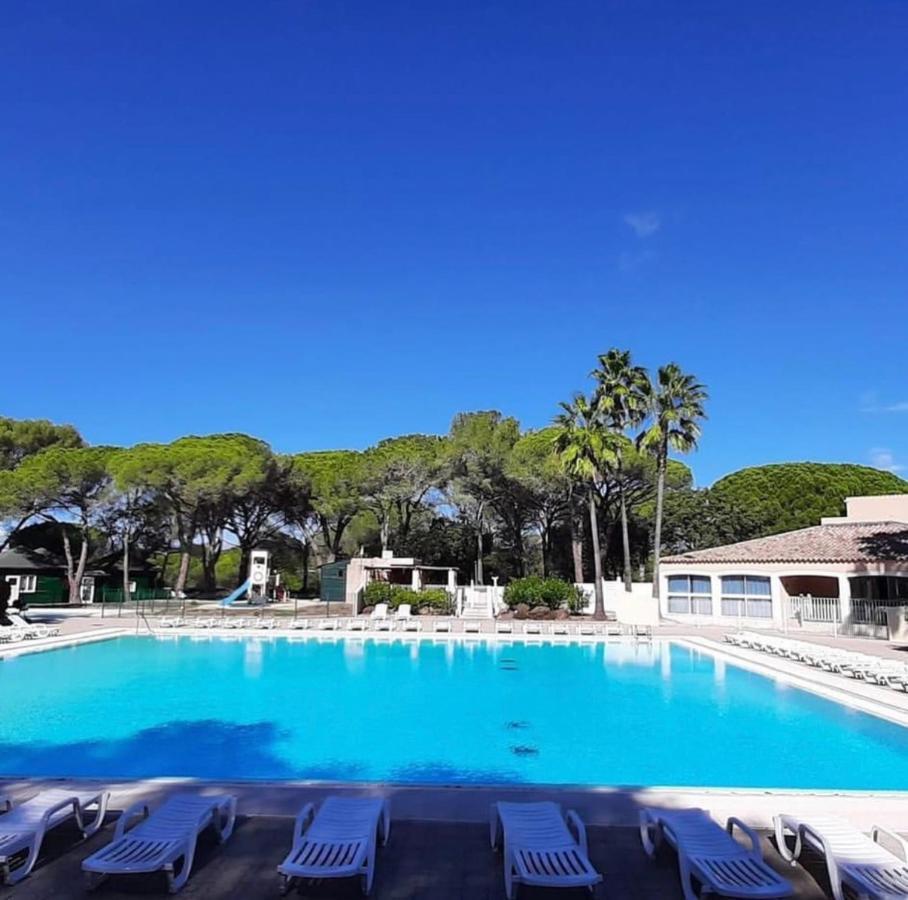 Studio Climatise Avec Piscine Saint-Raphaël Esterno foto